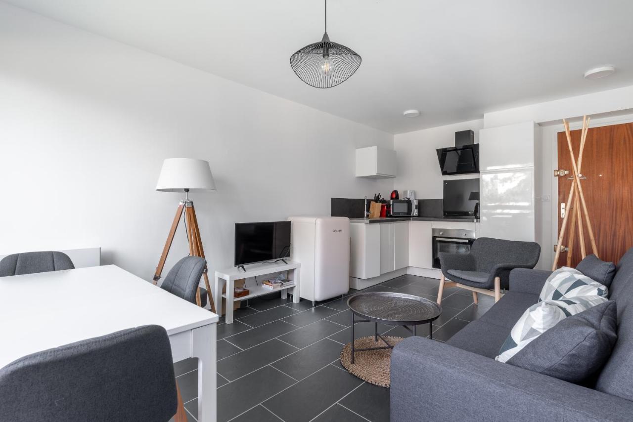 Appt Lumineux - Avec Balcon A 400M De La Plage Courseulles-sur-Mer Buitenkant foto