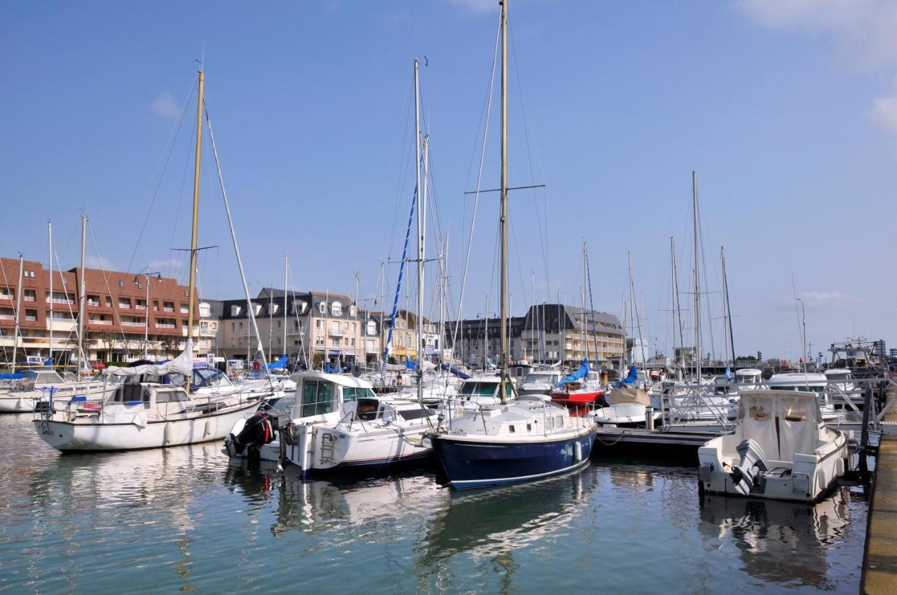 Appt Lumineux - Avec Balcon A 400M De La Plage Courseulles-sur-Mer Buitenkant foto